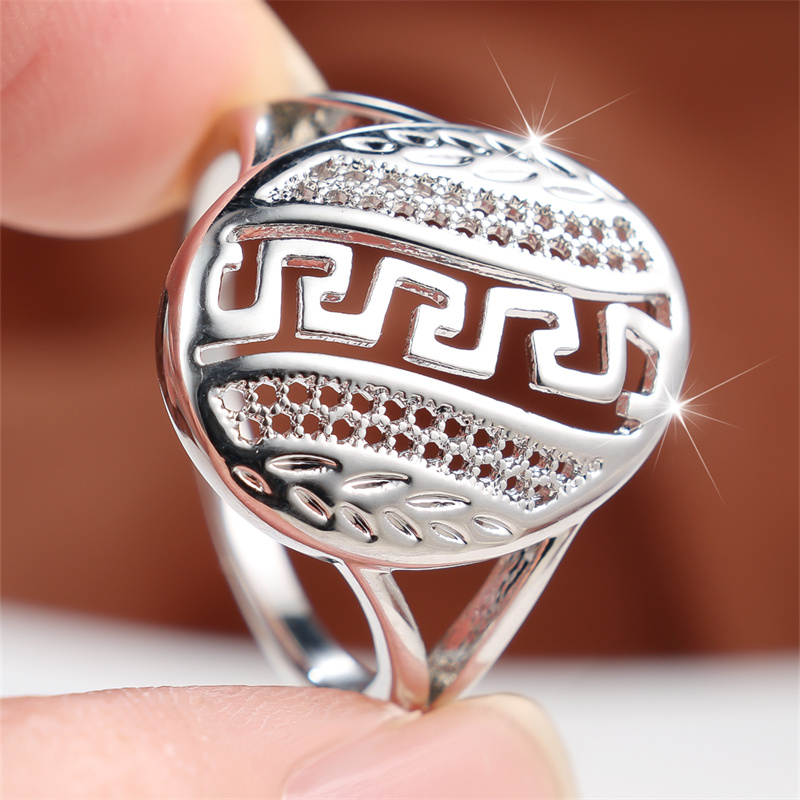 Women's Silvery Vintage Geometric Meander Openwork Ring